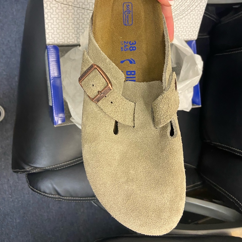 New in Box Taupe Birkenstock Boston Clogs